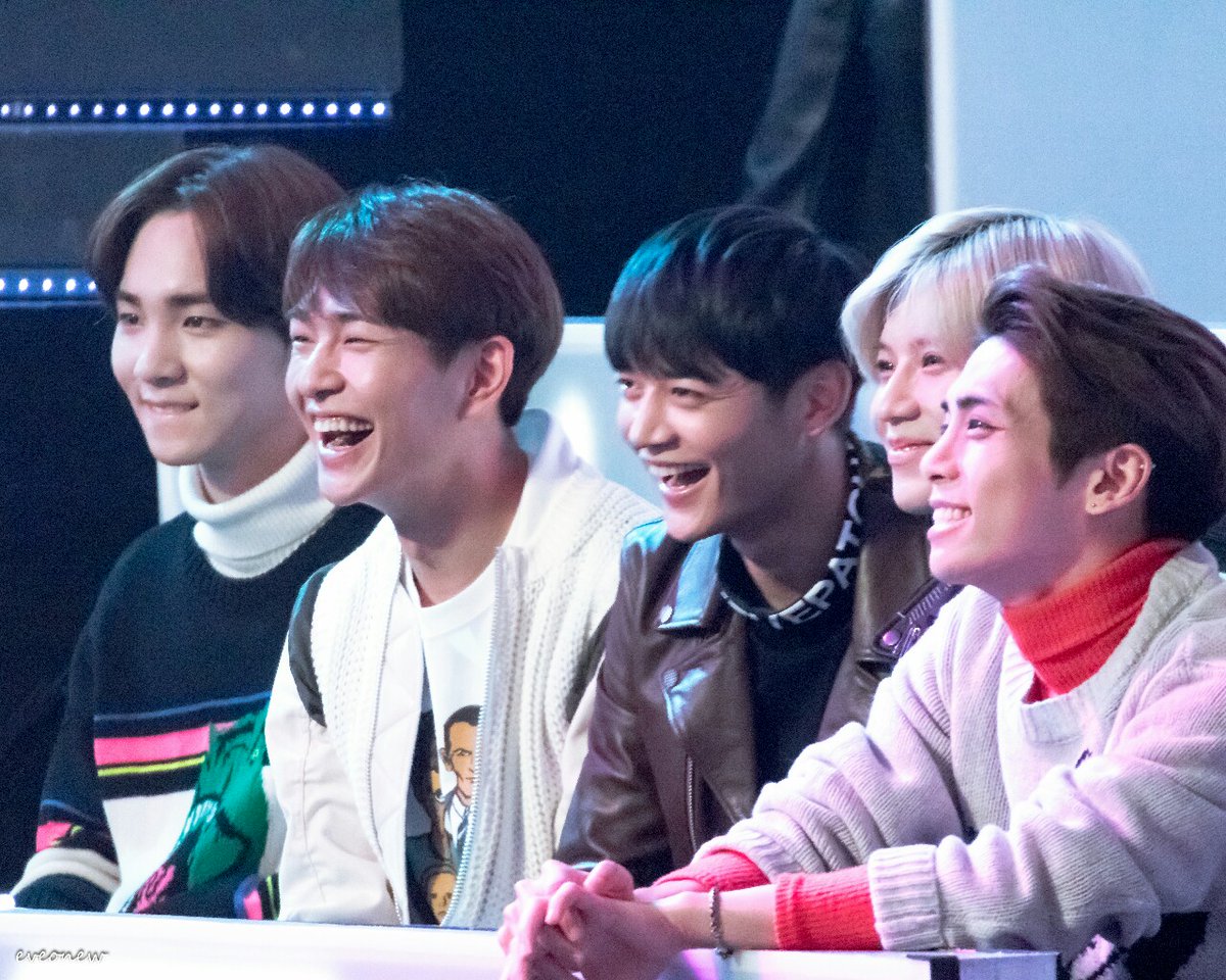 anyway you were with SHINee Bogoshipda moment  have a good day ^^