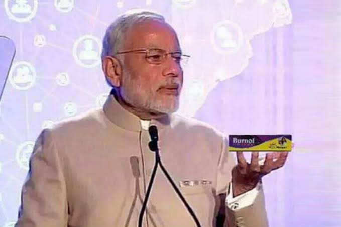 JayYemYemJay1's tweet photo. #9Baje9Minute hum toh diye jalayenge. 

Bigg Boss of 130 cr. Indians 🇮🇳 Our Prime Minister #PMModi ji ne jo bola hai. 

Baaki log Burnol lagate rehna #9baje9min par.

🇮🇳Jai Hind🇮🇳

#ModiForUnity #IndiaFightsCorona 

#COVID19Pandemic #ModiVideoMessage https://t.co/tAqqLFAMe2
