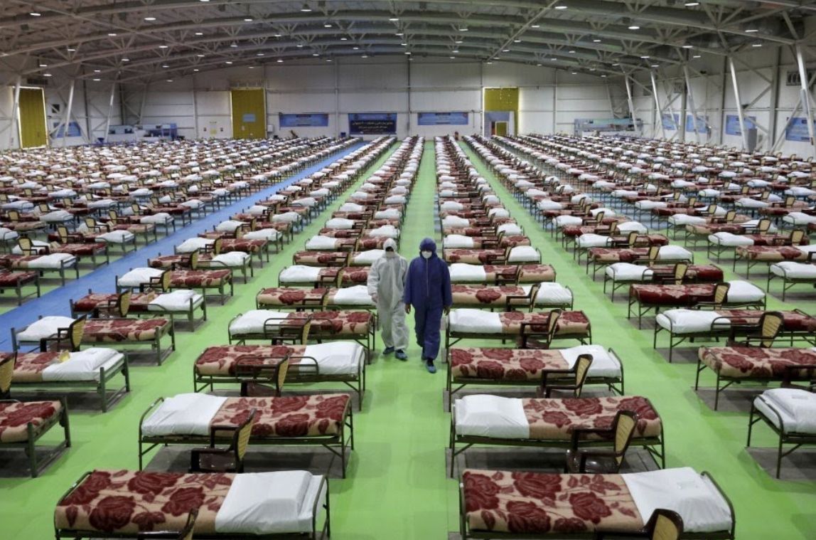 arquitect_viva's tweet photo. Hospitales de campaña: Así se prepara el mundo.
Temporales, en recintos feriales, campos de fútbol, polideportivos, y parques. Ingenieros, arquitectos, sanitarios y militares se despliegan para levantar centros de atención para los pacientes del #COVID19
https://t.co/cRCExzfwPs https://t.co/vdmkgqlwky