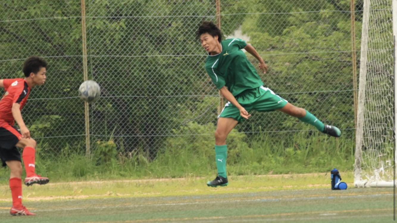 名古屋大学サッカー部新歓 部員紹介 Mf 新4年 黒田泰洋 学部 経済学部経営学科 高校 桐光学園高校 神奈川 サッカー部の福士蒼汰 イケメンなだけでなく ボケに対するツッコミにも定評がある キレのあるドリブルと名阪戦で魅せた