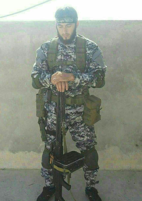 After Kobane, he fought in the Hasakah, Raqqah and Deir ez-Zur provinces in Syria. In 2014 and up until mid-2015, he was usually seen with a PKM - after this, he carried assault rifles (AKM types or M16). This could signal a move upwards in the ranks. 14/23