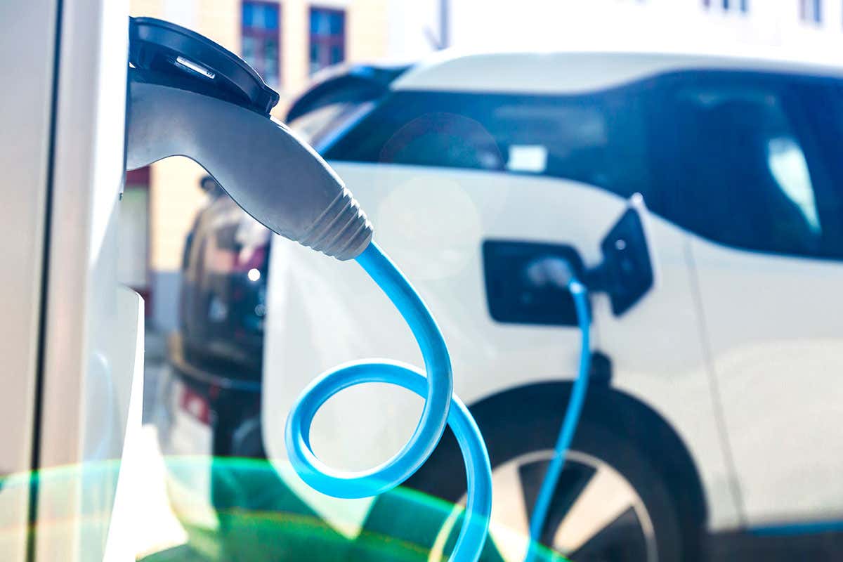 La #InteligenciaArtificial podría ayudar a hacer baterías de #cocheseléctricos de carga rápida y larga duración

ow.ly/zt8550yuOR7 by @newscientist
#AI #industria40 #energía #vehículosautónomos