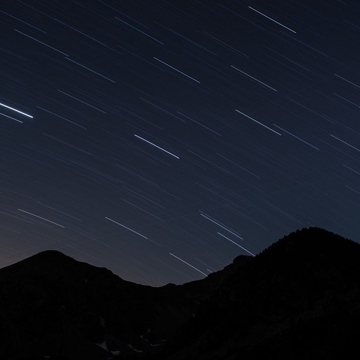 Bonfoto_cc's tweet photo. I saw too many people taking wonderful star trail pictures. Using nice camera and stable tripod will make your photo better.
Picture from @ raulcomino using Zomei tripod.
#startrail #photograhy #milkyway #sky #night #triopd #camera #Zomei https://t.co/6yT1gYPoOk