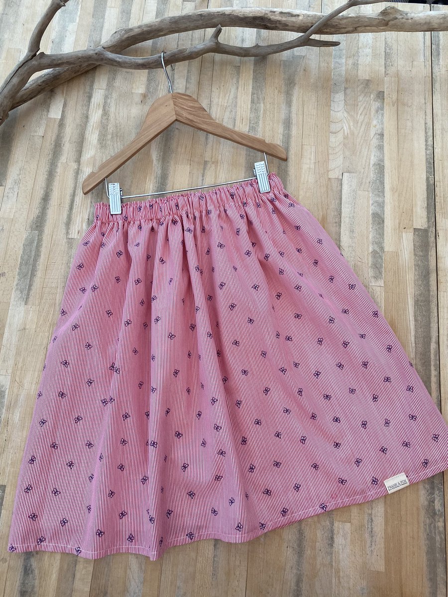 frankfoxecc's tweet photo. I’m in need of help please! Does anyone know of any businesses that either sell true deadstock or organic fabrics that don’t cost the earth!! Pun both intentionally and unintentional 🙈🤣 @beckylucydell @SaraDaviesCC @DeborahMeaden @oxfamgb https://t.co/w84FLj0QcE