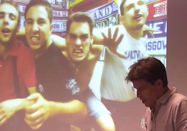 #ForgeNumérique #Archive #SemaineDeLaMémoire | "Aux grands hommes du football, la ville reconnaissante" par <a href="/lestrelin/">Ludovic Lestrelin</a> <a href="/labo_CesamS/">CesamS</a> <a href="/Universite_Caen/">Université de Caen Normandie</a>  #OM #RestezChezVous cutt.ly/qtI1L5K