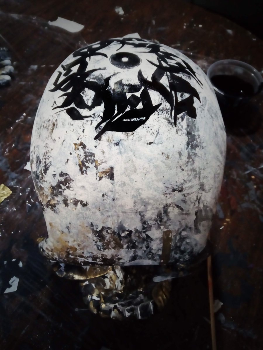 gracmor's tweet photo. "Sin Carne" (segunda parte) 💀✌️
Proceso de intervención sobre cráneo para colección privada.
#cerograffia #gracmor #skull #mayagraffia https://t.co/g25pSXWdeS