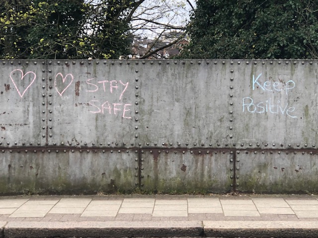 ReigateBeat's tweet photo. #BossesBeat is kinda feeling the love for our #ReigateRedhill Banksy and their chalk written slogans.  Definitely keeping us uplifted #WeAreInThisTogether https://t.co/NykepiJqtD