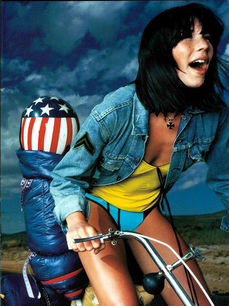 muglerize's tweet photo. louise hargreaves for vogue italia “the bikini mood” june 2000, by elaine constantine https://t.co/zTORjRfK3e