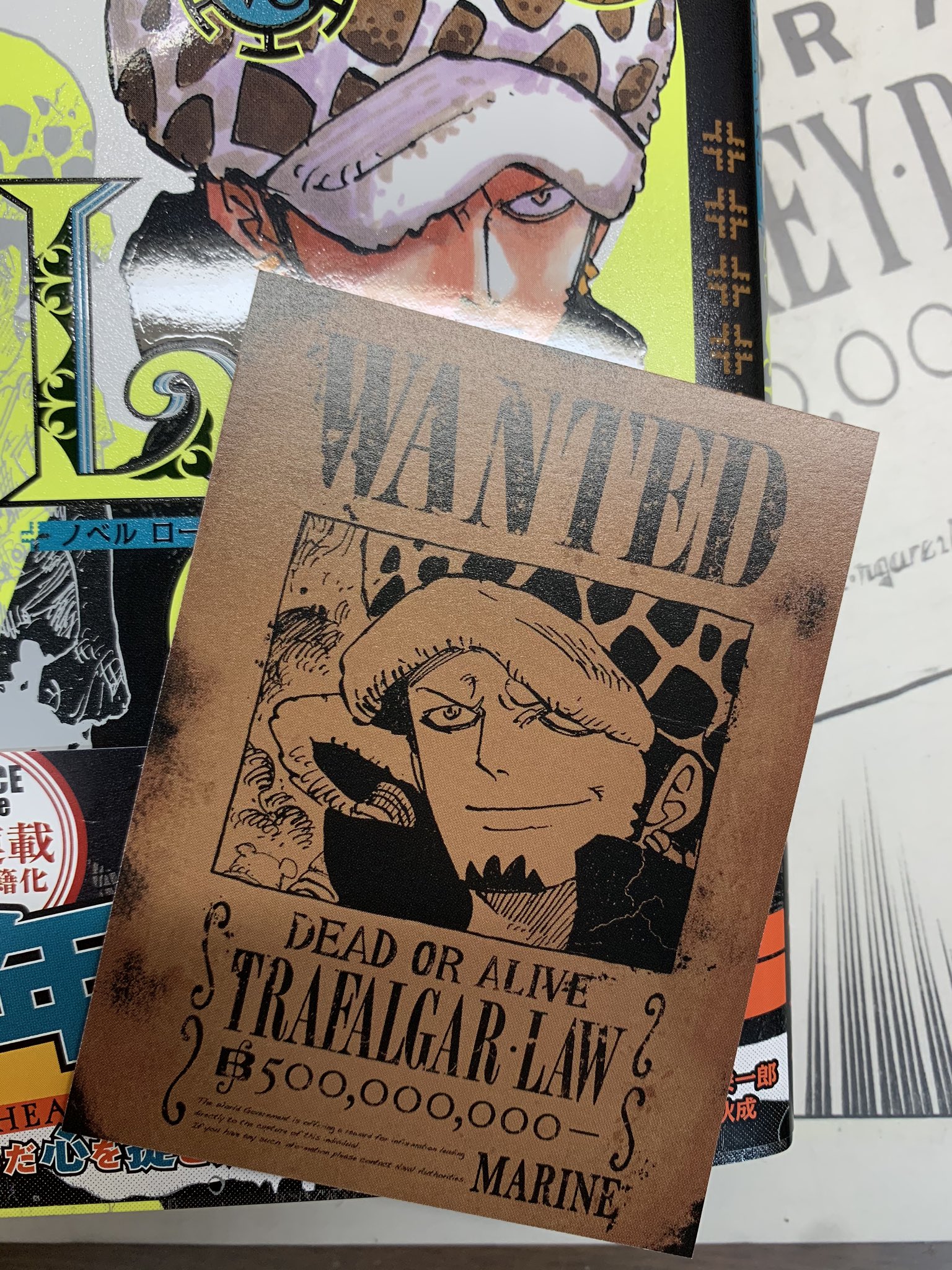 Kei One Piece垢 One Piece Novel Law にはローの手配書しおりが付いてましたぁぁぁ T Co Hahmxgg4py Twitter