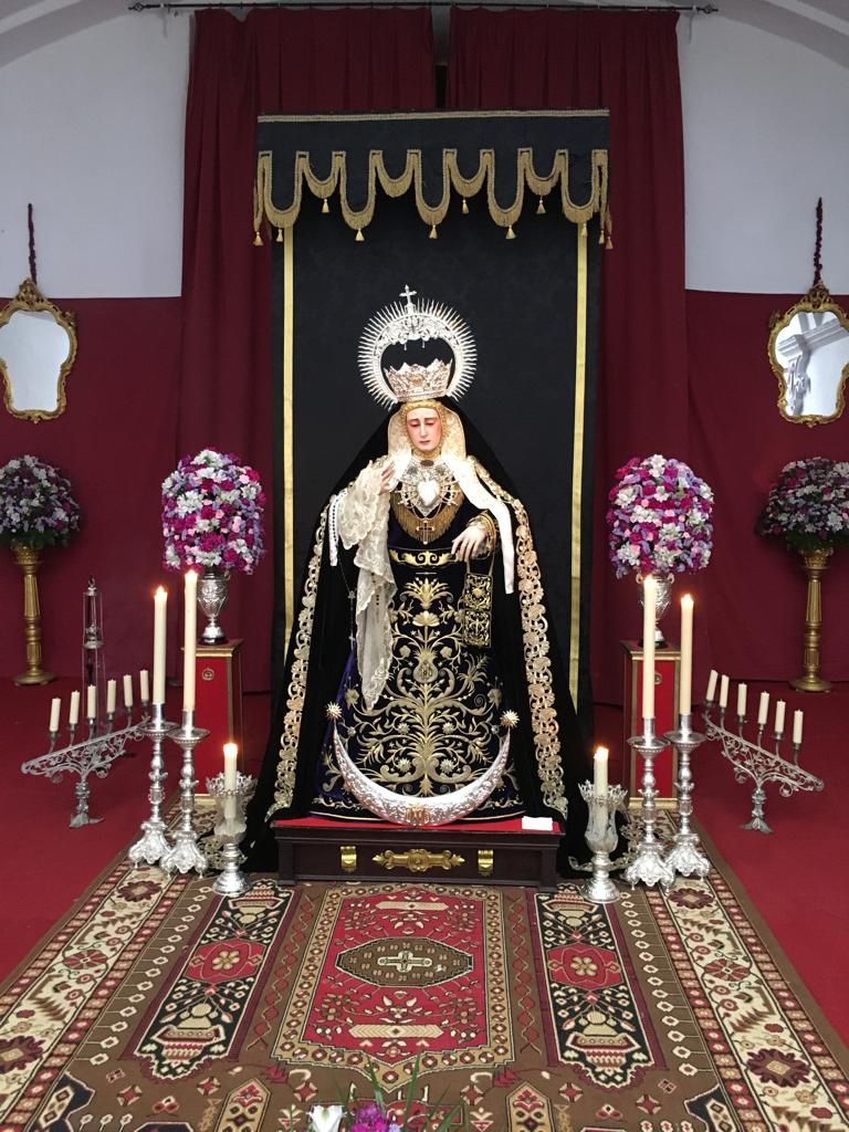 Empieza la magia de nuestra Semana grande, #ViernesdeDolores En el recuerdo nos queda el bálsamo del recuerdo de años pasados.
La Esperanza sigue viva. Que nuestra Madre y Señora de los Dolores os colme de bendiciones.
¡FELIZ VIERNES DE DOLORES!