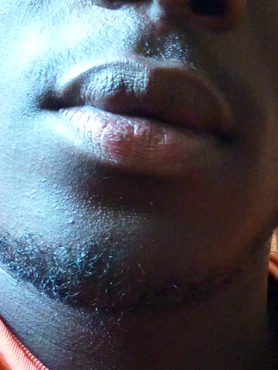 PEGBOy4's tweet photo. #lipthread original https://t.co/QnHLp3UiOo