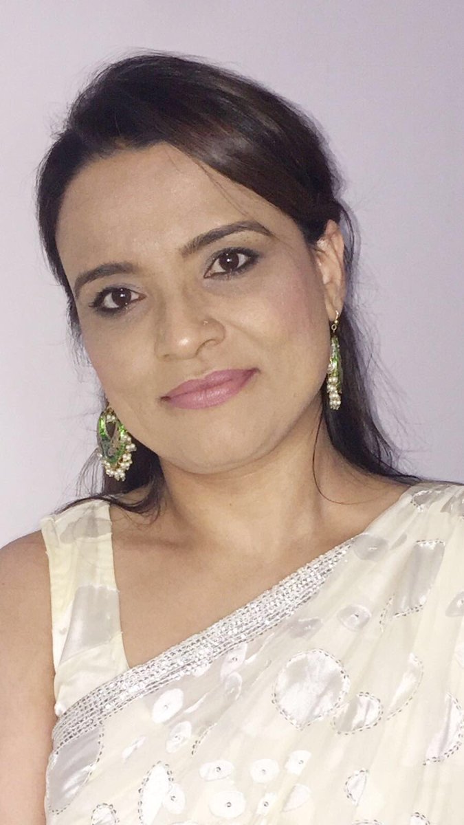 lycagoldradio's tweet photo. DilSe ❤️💙
Get #lockeddown with JAZ 🎧
#BrunchWithJaz 9-1pm #brunch #music playing some #bhangra #Bollywood #classics #retro #eightieshour #songs 🎶 #tunein #LockdownLaughs #CoronovirusPandemic @jazsidhu5 https://t.co/XtUFxI6jRP