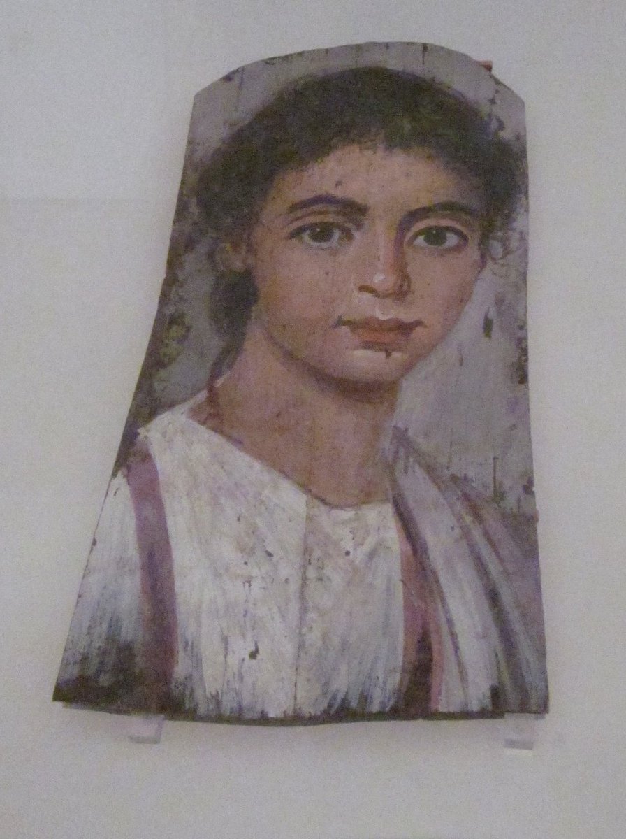 AugustaAtrox's tweet photo. #Roman-Egyptian portrait of a little girl. One of many detailed mummy-paintings surviving from the eastern province, housed in the Altes Museum, Berlin. #painting #RomanEmpire #Romanchildren @SaveRome https://t.co/KH7kUTAEgI