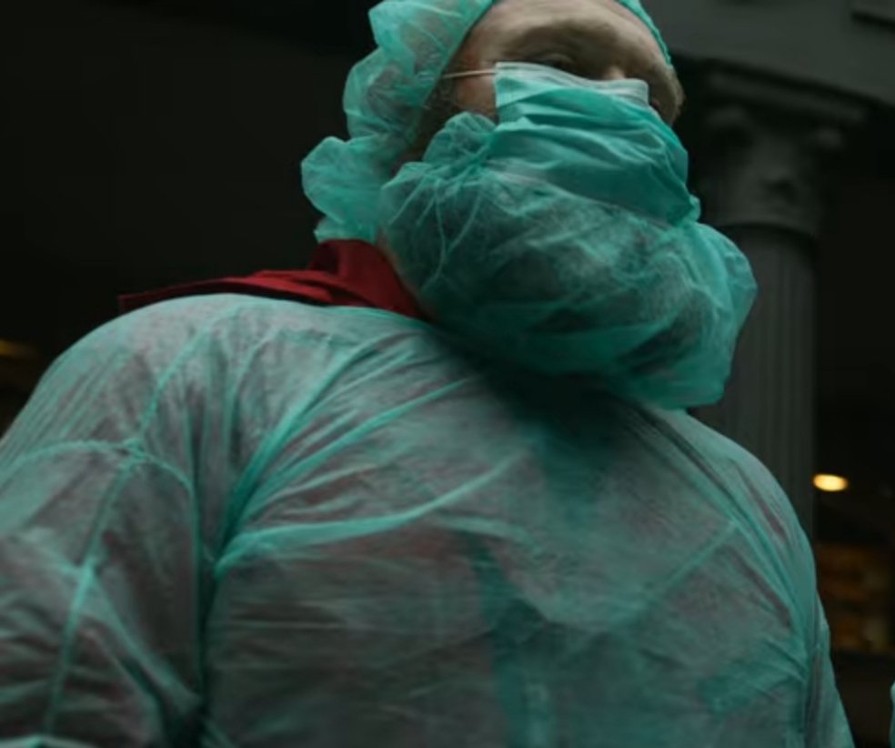 doctorresdj's tweet photo. Can we stop the hate for a second and appreciate how adorable Helsinki is with his beard net?
😂🥺👉🏼👈🏻#LaCasaDePapel4 https://t.co/deuAVQCdyF