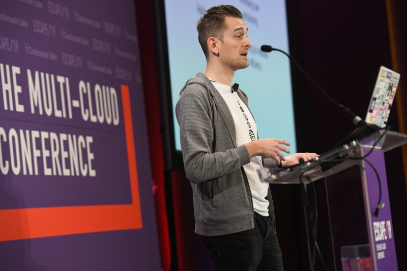 ESCAPE19Conf's tweet photo. [VIDEO 📹] As consumers we contribute to the massive impact of internet consumption on the environment. Watch @go_robreid from @LushLtd assign numbers to our impact, and suggest solutions for the future. 

#EscapeConf #MultiCloud #SQL #Cloud 
https://t.co/xZYOqMnJhB https://t.co/fyiznmOhgC