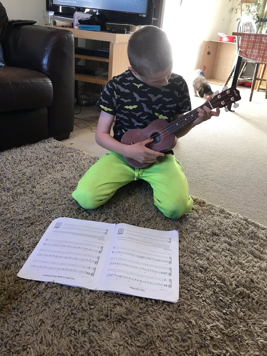 rachmurrayplay's tweet photo. Ukelele tunes #isolationdedication @BlueCoatPrimary #bluecoathomeschool https://t.co/tcNkWrlizC