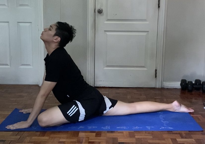 itsgigiboi's tweet photo. day 17 #yoga 🧘‍♂️ so proud of my progress kahit di siya perfect #nodaysoff #progressnot perfection https://t.co/MgSmWnHGzI