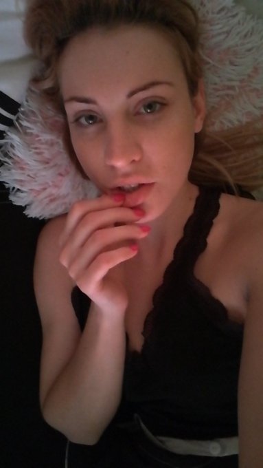I have been sleeping a bit for a long time, unfortunately, in this quarantine it is not possible to do<a href="/tag/sexy"class="tags"><span>#sexy</span></a><a href="/tag/romantic"class="tags"><span>#romantic</span></a><a href="/tag/shower"class="tags"><span>#shower</span></a><a href="/tag/bathroom"class="tags"><span>#bathroom</span></a><a href="/tag/kissing"class="tags"><span>#kissing</span></a><a href="/tag/j"class="tags"><span>#j</span></a>