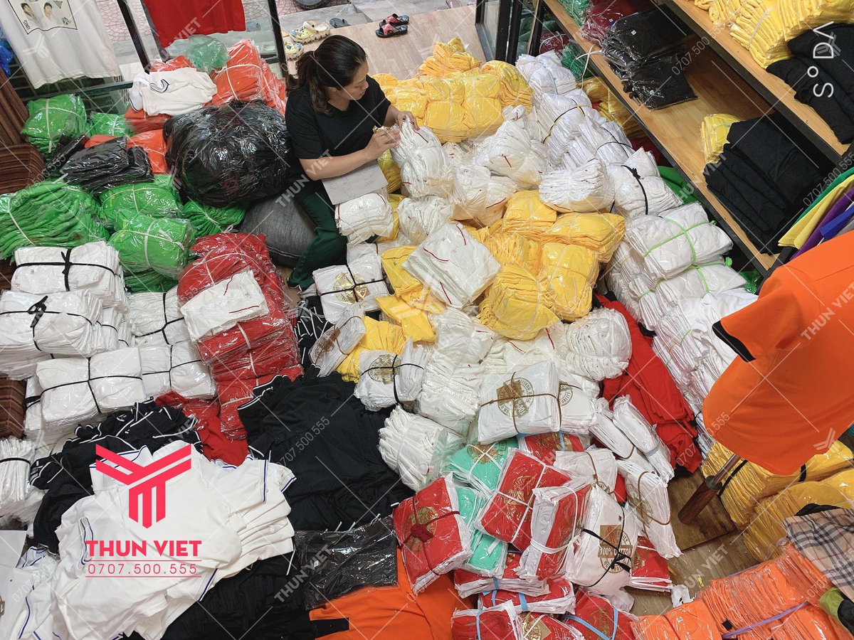 Thun_viet's tweet photo. Chuyên cung cấp áo thun trơn số lượng lớn. 
- Áo thun cổ trụ, cổ tròn ....
- Sỉ lẻ toàn quốc. 
——————————————
#aothun #aothuntron #sileaothun #siaothun #aothunsaigon #aothunhanoi #aodongphuc #aophong #tapde #mu #muluoitrai #dongphuc #dongphuccongty #dongphuclop https://t.co/AEEqKg050A