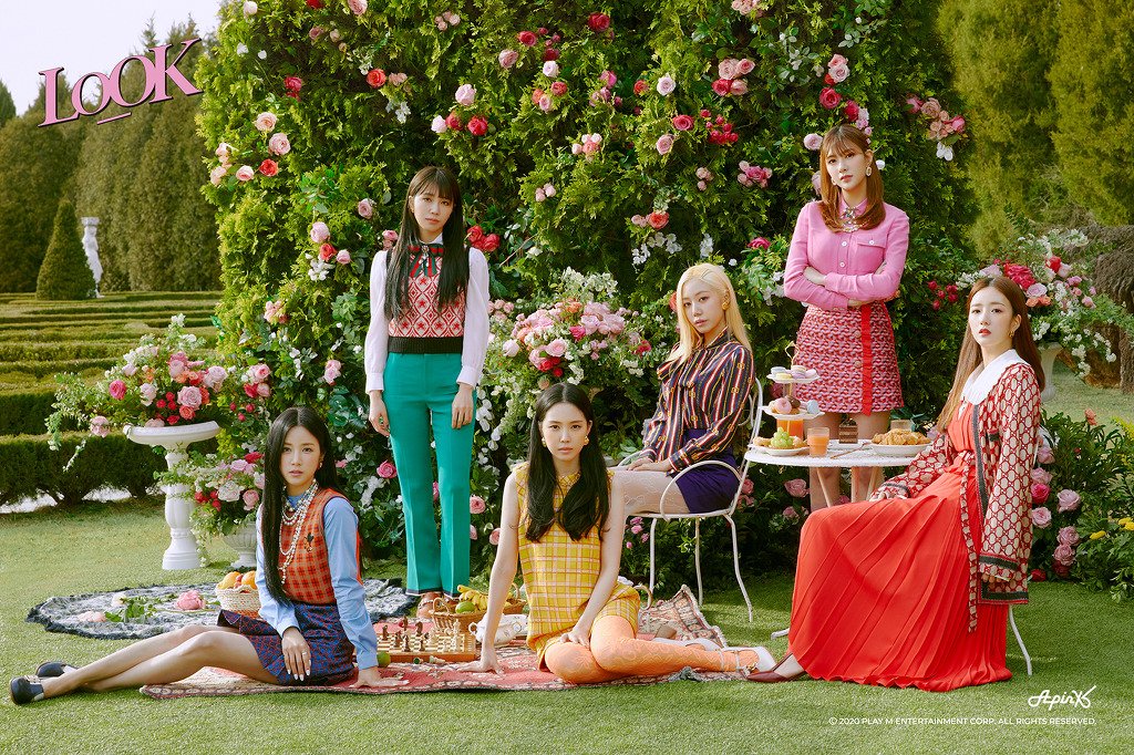 apink_rev3's tweet photo. 안녕하세요. #에이핑크 #Apink #미니9집 #LOOK #공동구매 를 진행할 예정입니다!
 자세한 사항은 곧 공지올리도록 하겠습니다.
에이핑크 미니9집 앨범 대박!! https://t.co/mCm76mpDJ2