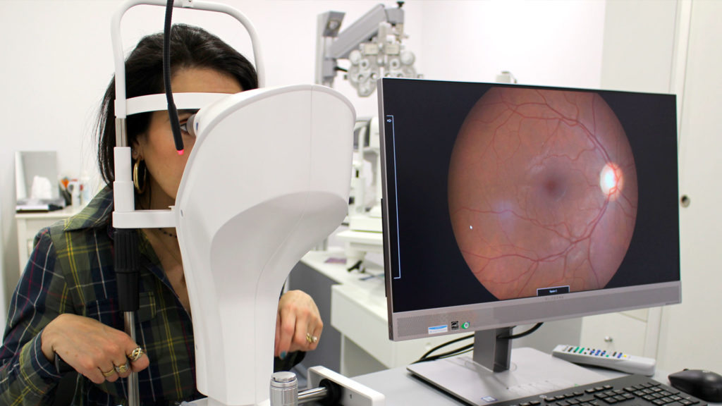 DMAE, Degeneración macular, primera causa de ceguera vistaoptica.es/blog/dmae-dege… #salud #óptica #gafas
