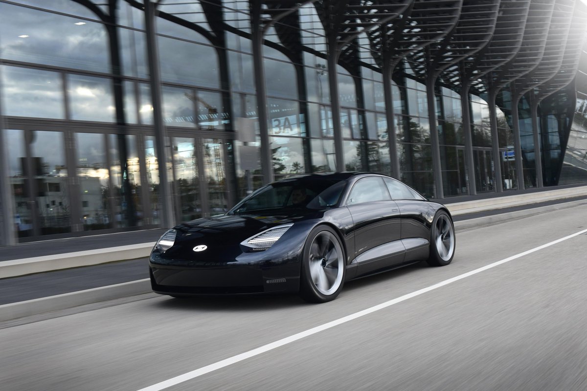 OnderCanozer's tweet photo. Geçen ay yapılan ilk duyurunun ardından Hyundai Prophecy EV konseptinin yeni detayları marka tarafından bugün paylaşıldı.
#carmedya #autospeedmagazine #autospeed #hyundai #hyundaiprophecy #konsept #ev https://t.co/TDMmOhVSt1