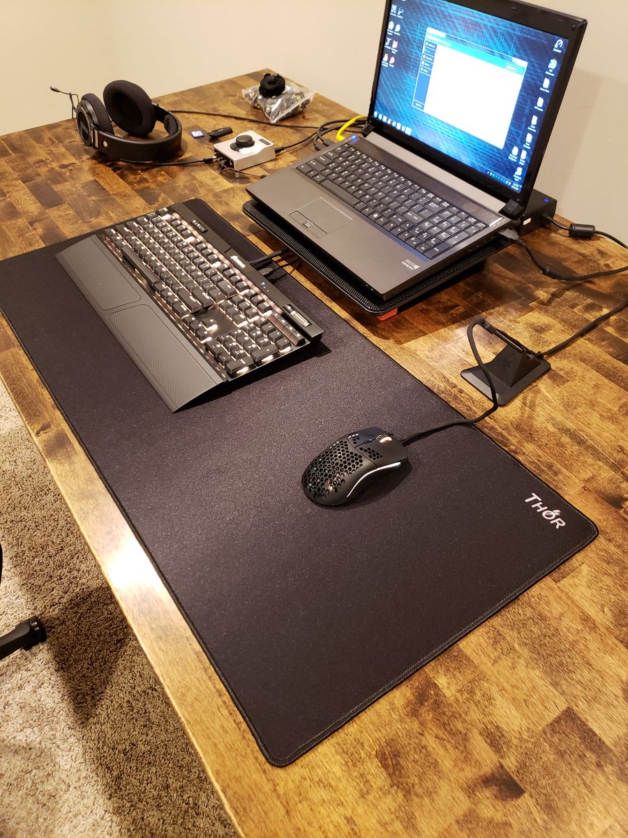 ChadDown's tweet photo. @bitwitkyle Gaming on my 10 year old digital storm laptop. Have to underclock the GTX 675M by about 20 percent so it doesn't crash, haha! My wife and I welcomed our baby daughter yesterday, so gaming will be on the DL for a while! Healthy and happy :-) https://t.co/HcdXQWKE6A
