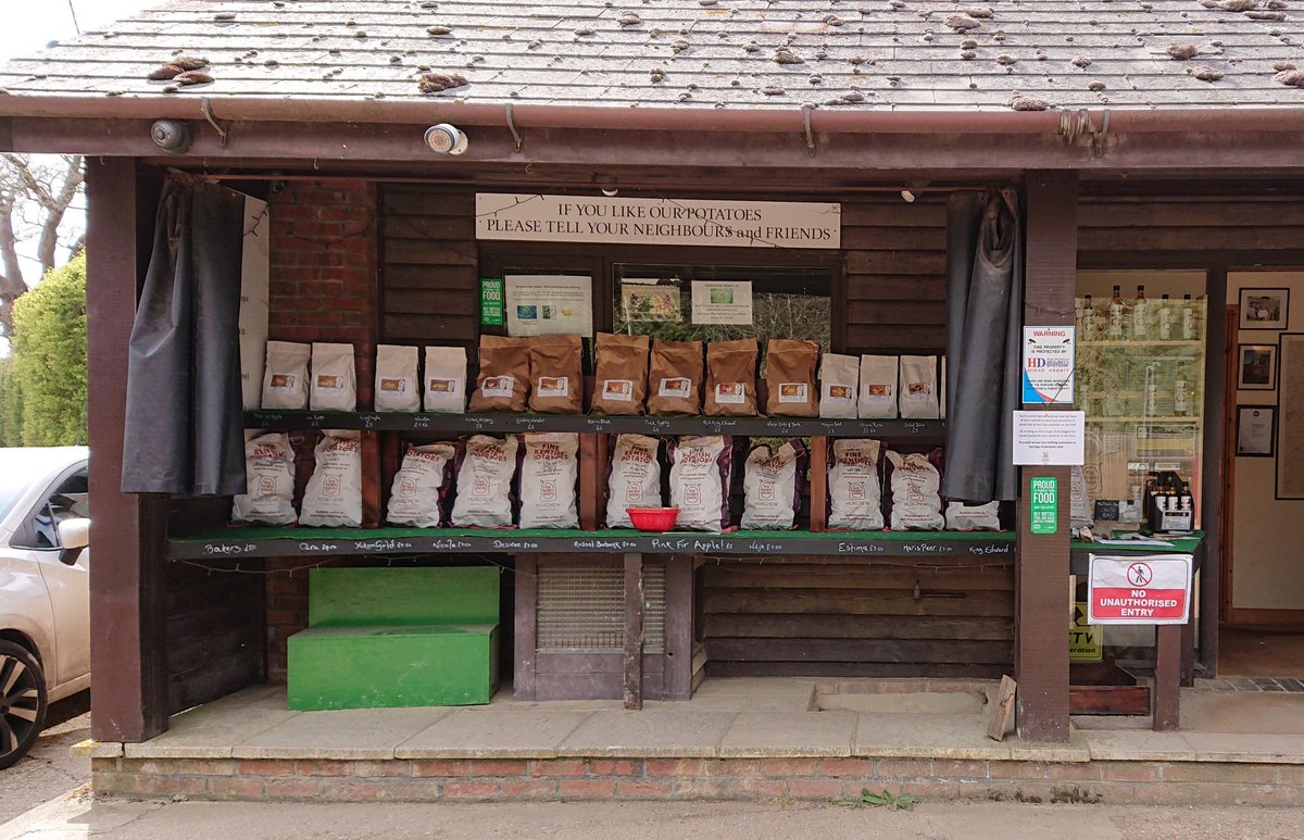 ThePotatoShop's tweet photo. Look - we have a full stall again! We've caught up with orders &amp; are now back to running our #HonestyStall as usual, stocked with as many varieties as we can fit on the shelves! 🥔 #Tenterden #shoplocal https://t.co/EpjHoVlKKL