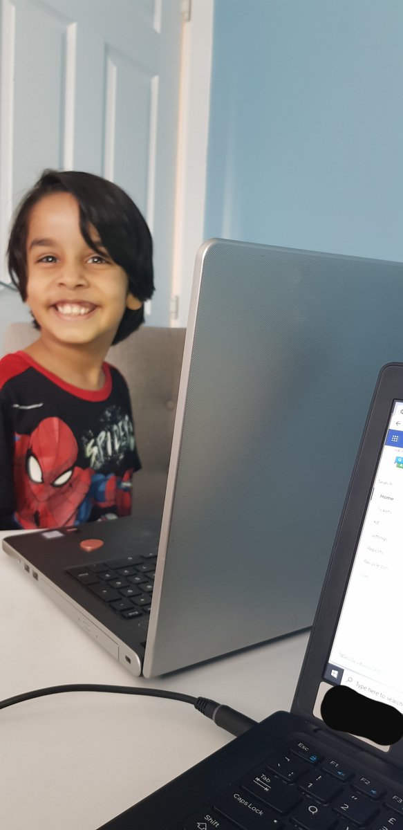 RevatiKaattil's tweet image. #HomeLearning2020

We spend the whole day in this room. School-Office

#Hope