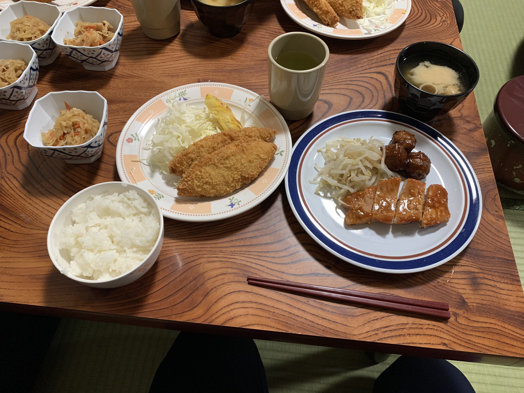 浜松開誠館フットボールクラブ 浜松開誠館 寮通信 開誠館の寮飯 選手の身体を作るのは 日々の練習と食事です 他府県から来ている選手が 普段寮で食べている献立になります 食事もトレーニングの一環です 破天荒 高校サッカー サッカー 浜松開誠館フットボールクラブ 浜松開誠館 寮通信 開誠館の寮飯 選手の身体を作るのは 日々の練習と食事です 他府県から来ている選手が 普段寮で食べている献立になります 食事もトレーニングの一環です 破天荒 高校サッカー サッカー