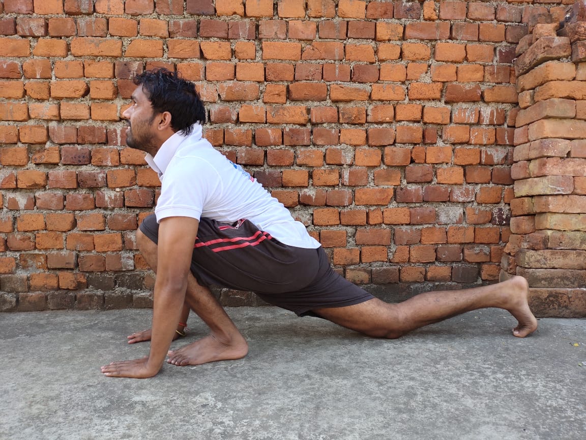 kumarudaycwa's tweet image. Daily wise doing Surya namaskar 20-30 minutes as #StayHomeStaySmart #Contest #KodakHdLedTv #KodakIndia #KodakTV #Quarantine #Android9 #StayHome #StaySmart #StaySafe @kodaktvindia 
Join
@rk24040 @Richa22525021 @Devanginee @swethagsm17 @BhavikaRajaswan @BhavnaSinghal10