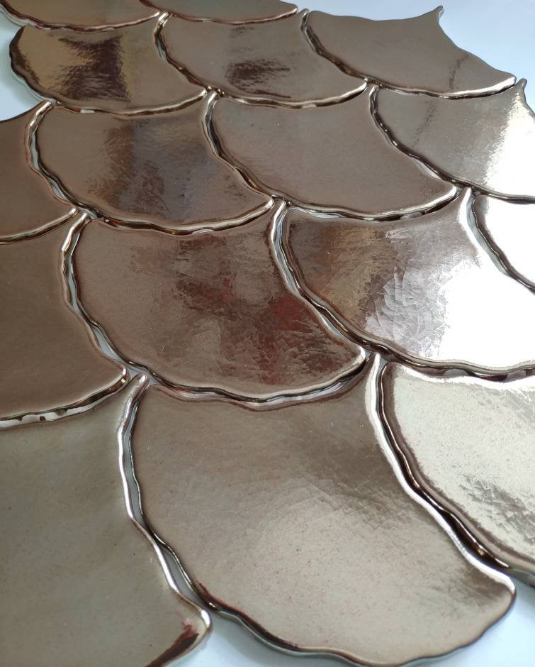 destoneyapi's tweet photo. Yeni model tamamen el yapımı Lotus Tile modelimiz. İstenilen renk tonlarında ve renk geçişlerinde üretimini yapmaktayız. @deporcelainmozaic #interiordesign #achitecturelovers #handmadetileforthepeople #artstagram #handmadetiles #tiledesigner #leaftile #achitectureporn #artshow https://t.co/CkOyjlS1mn