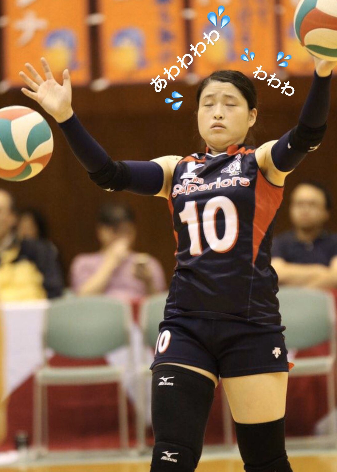 林仁美 さとゆり💙SJ🏐 в X: „ボールが2球同時にくると困る #バレーあるある #経験者は語る #元大阪スーペリアーズのお友達 #林仁美  #この後2球とも取り損ねたらしい https://t.co/hyZn2SUrcz“ / X