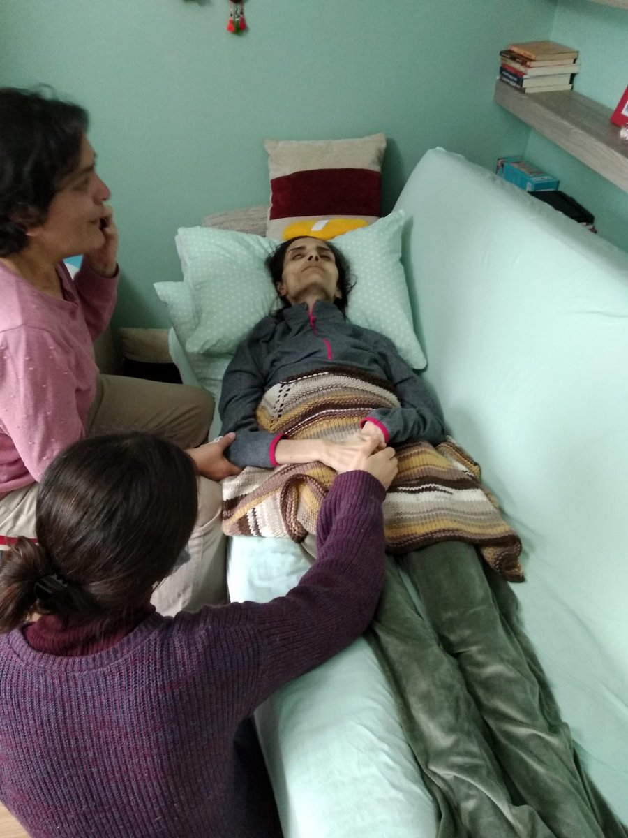 Ha muerto una cantante del grupo comunista turco-kurdo Grup Yorum, tras una larga huelga de hambre exigiendo el fin de la represión contra la música revolucionaria.