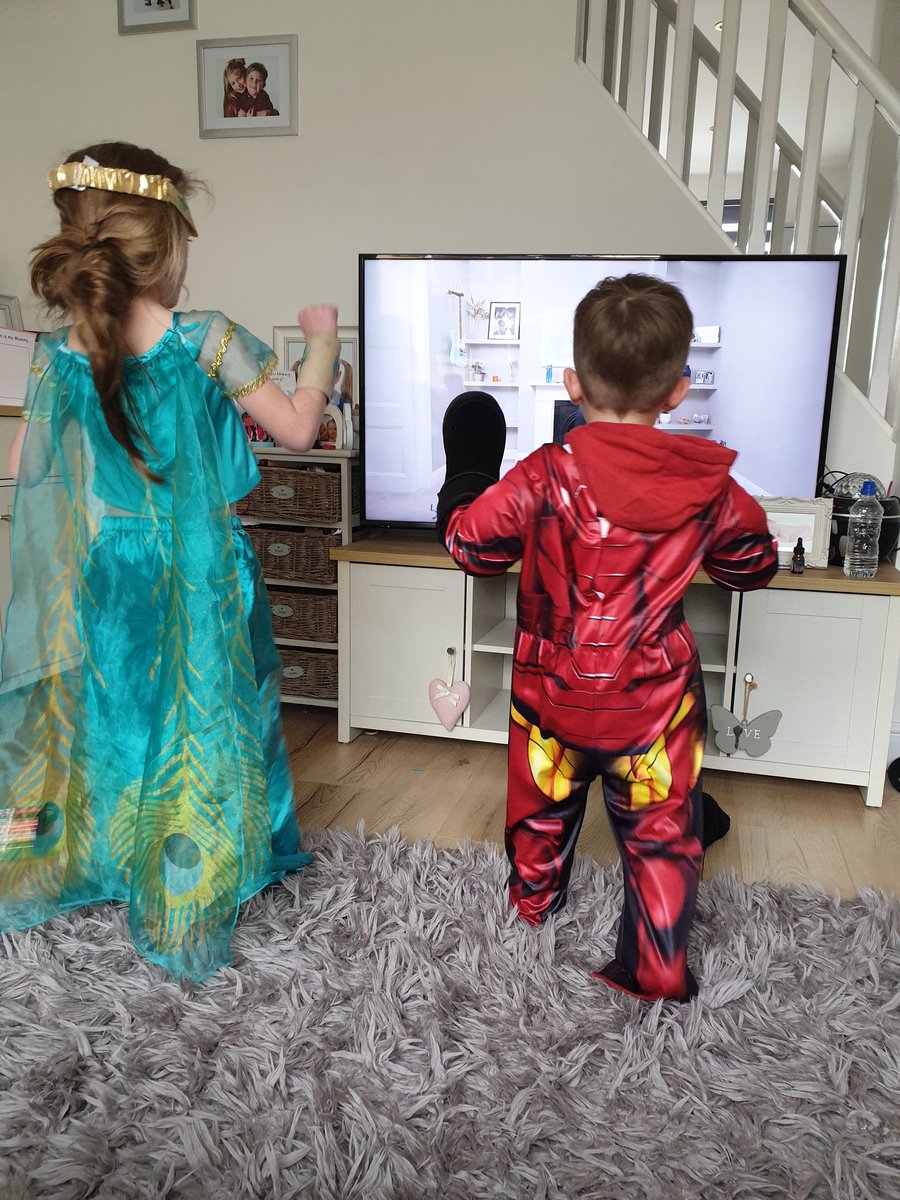 Amber_Sheppard's tweet photo. @thebodycoach @YouTube 💪💪💪 https://t.co/gb7HGYWhJE
