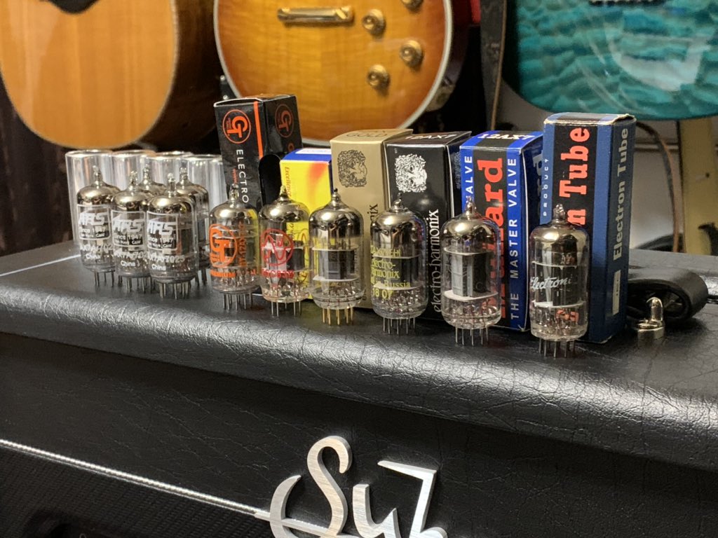 Tachyon576's tweet image. 自粛活動🙆‍♂️
「誰がわいの本命や #12ax7 #ECC83 選手権」
#Suhr #PT15IR でサウンド比較
 #GE ビンテージならではの暖かい音、もう限界か
#Mullard 太くて艶々
#ElectroHarmonix バランス良い、クセ無い
同社 #Gold ゴリゴリ、荒い
#JJ ドンシャリ、バリンとして気持ちいい
#GrooveTubes まじうんこ