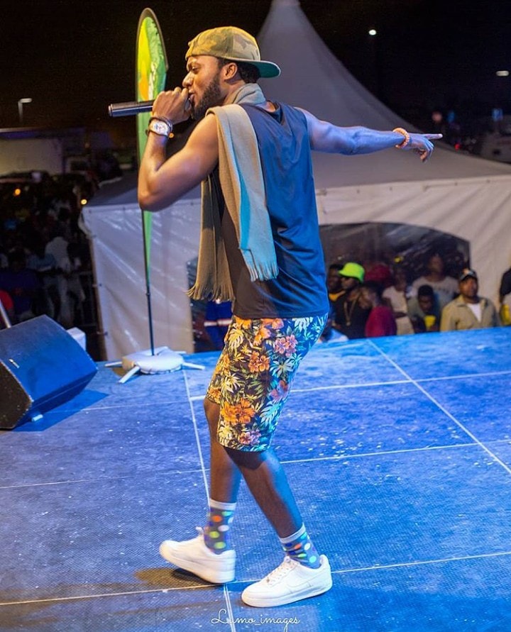 PmTheFinestMc's tweet photo. 🌍🇬🇭🇯🇲⭐️🗣🎤💥🙌💪🙏
⭐️ Stay Original.
⭐️Be Different.
⭐️Be Innovative.
⭐️Be Consistent.
⭐️Be You.
⭐️Choose A Career You Love.
⭐️ And Involve God.

I am 🌍 #TheFinestMc 🎤 and the "Most Original" #TGIF #MicBeast #TalentAmbassador #Global_icon #MadeByGod #UpnessStill #Blaklaaa 💥 https://t.co/8zeVMDMVHb