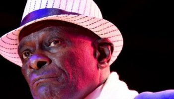 thiernodicko's tweet photo. Ndar, Saint-Louis en deuil: Alioune Badara Diagne dit Golbert est décédé ce matin du vendrei 3 Avril 2020 à l'hôpital régional de Saint-Louis. Paix à son âme, Yallanako Allah Yeureum terouko Aldjana
#Ndar #Senegal #DomouNdar #GolbertDiagne https://t.co/11ZwXEiGNp