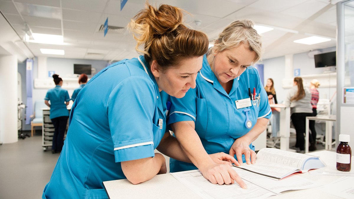 uniofglos's tweet image. 138 students from our School of Health &amp;amp; Social have stepped forward to support NHS services during the #Covid19 outbreak. 

Thank you to them all, they will be making a huge difference on the frontline of this pandemic: glos.ac.uk/news/pages/stu…

#thankyouNHS #NHSheroes #teamglos