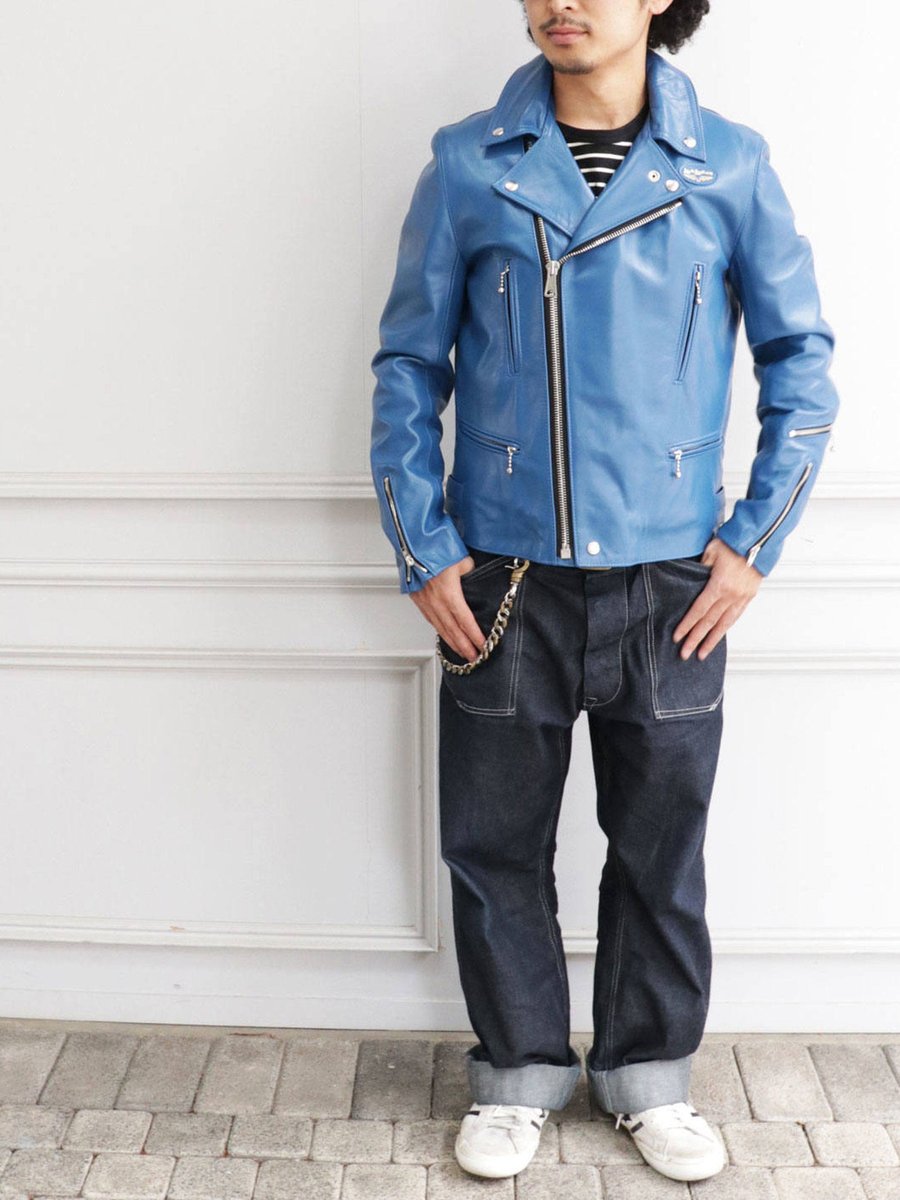 小峠さんの影響でしょうか。 最近当店ではLewis Leathersではブルー