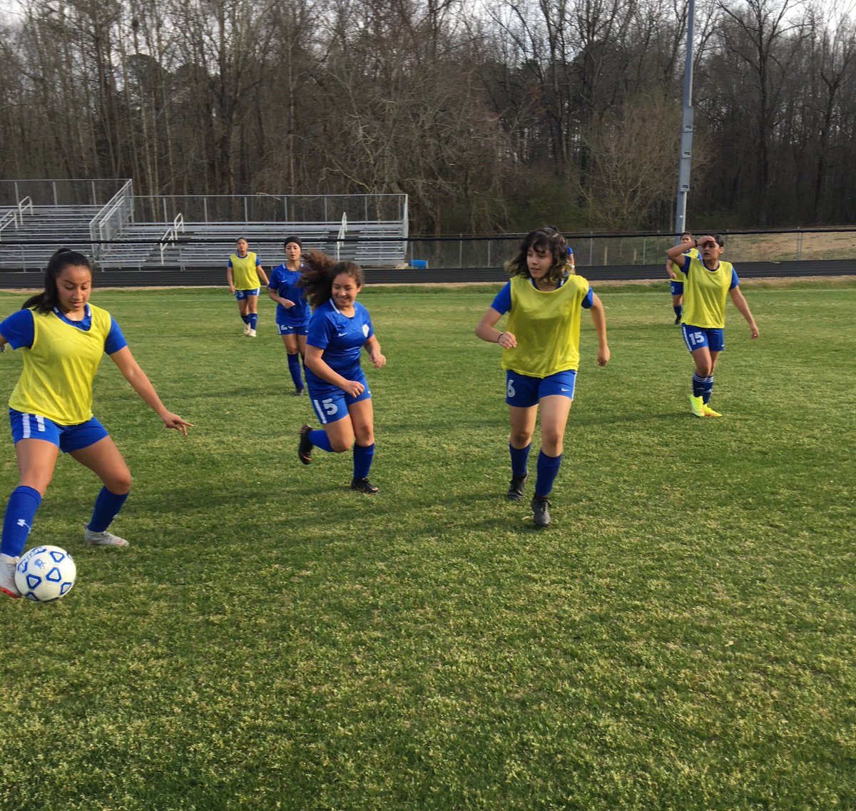 LadyJetsSoccer's tweet photo. ⚽️😕 #dwread https://t.co/o8erjuC3OM