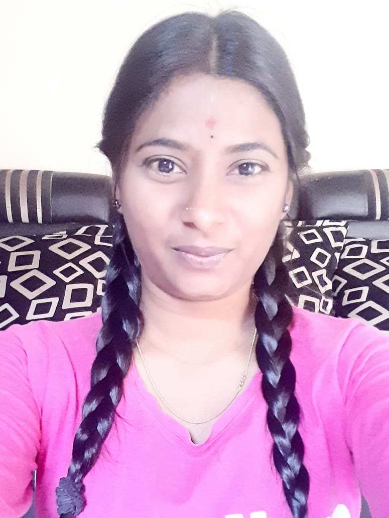 madhuri66049174's tweet image. #Miss school day.#शाळेत असताना केसांच्या दोनवेण्या घालाव्याच लागायच्या नाही, #तर वर्गातून बाहेरआणि #मार मिळायचा शिक्षकांचा #शाळेतअसताना दोन वेण्या बांधणं,म्हणजे सगळ्यात कंटाळवाणं वाटायचं.तेव्हानकोशा वाटणाऱ्या यादोन वेण्या सध्या मात्र या ग्लॅमरस इंडस्ट्रीमध्येखूप प्रसिद्ध होत आहेत