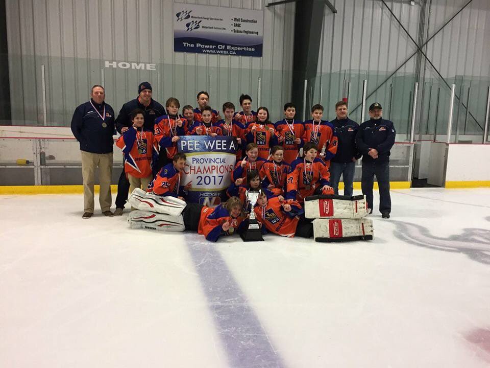 ParsonsJustin18's tweet photo. Thanks @sskinner709 buddy! Some incredible hockey memories for sure!! Canโt wait to get back at it! Your up @scottandrews_w @capespear00 @LeeLeenatalie2 ! #hockeylife #missingtherink share some great hockey memories! https://t.co/Hd9NXF151d