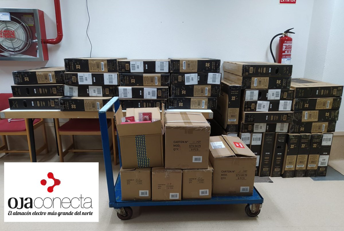 ConectaOja's tweet photo. Ojaconecta dona al CRMF de lardero, actualmente convertido en el Centro de Convalecencia para las personas afectadas por el COVID-19, 25 sistemas completos de televisión para hacer m��s llevadera la estancia de los afectados. https://t.co/7jOYLU3RLd