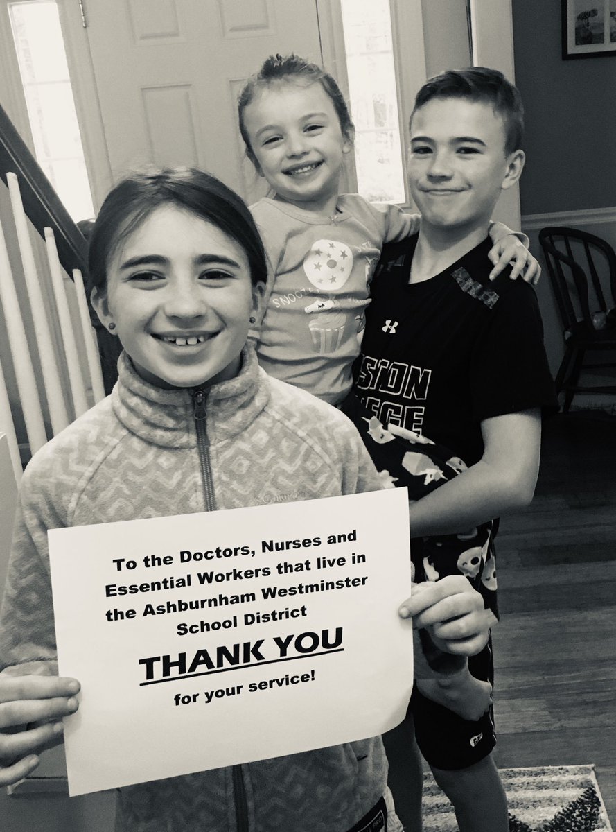 petroyberg's tweet photo. Today’s activity is saying Thank You @MrT_physed ⁦@MsCreontePE⁩ ⁦@principal_north⁩ #PEneverstops https://t.co/b8CrLKQwis