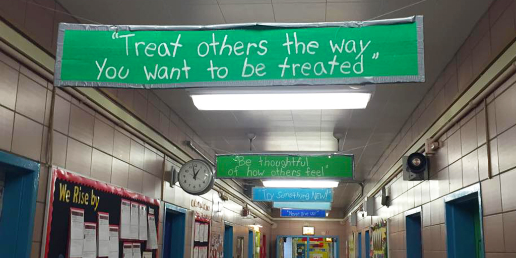 sandyhook's tweet photo. Day 5 of #NYVPW | #UniteInAction
Let’s fill social media feeds with positive messages, photos and ideas of how everyone can come together to prevent youth violence all year long by promoting #respect #tolerance #peace and #upstander culture! Thank you for joining us this week! https://t.co/BILgNpbIGv