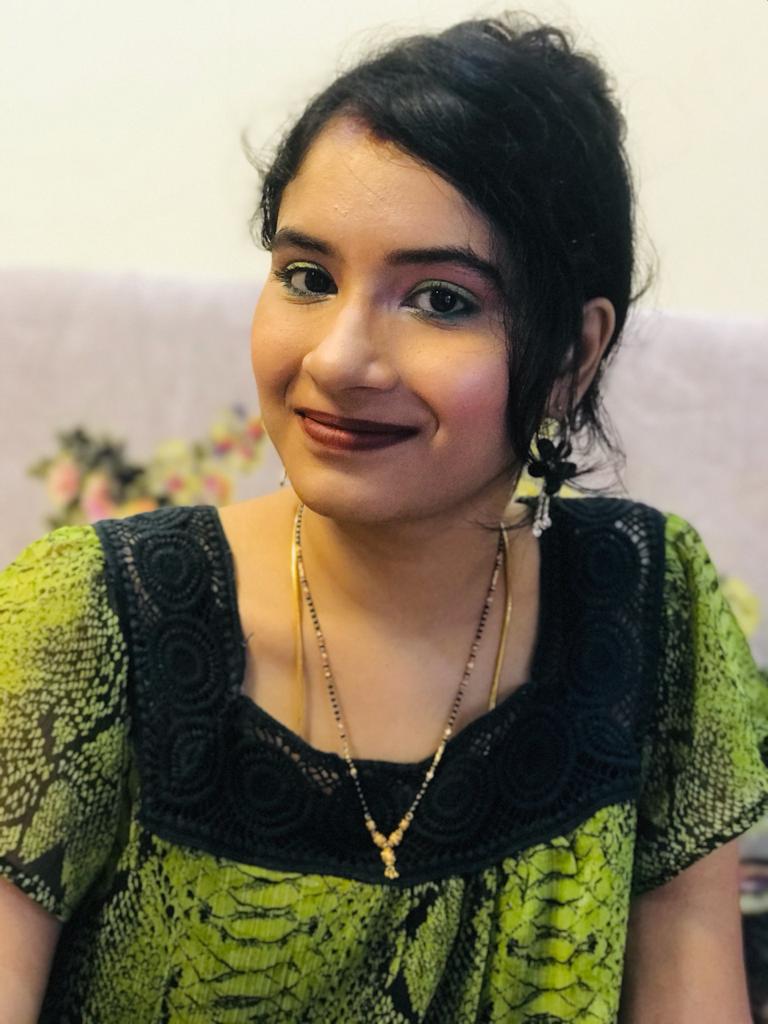 angel4frndship's tweet photo. Brown lipsticks give me vampi vibes. Really dark and bold.
It appeals bold me to me.
Lipstick by @ColourPopCo
Eyeshadow by @bhcosmetics
#brown #brownlipstick #greeneyemakeup #greeneyeshadow #bold #darkandbold #boldme #boldandbeautiful #boldwillhold #boldlips #vampi #vampire https://t.co/WlPKjj5bpw
