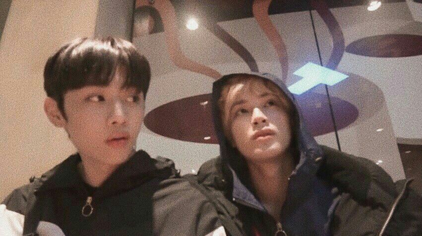 here& #39;e a thread of sunhak pics y& #39;all never knew u needed