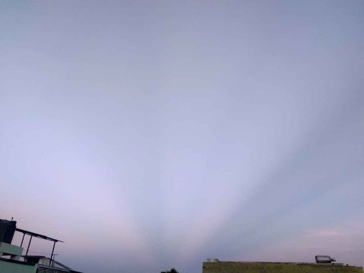 sundarvh's tweet image. பல அதிசயங்களை கொண்டது வானம் 🌌 #RedmiNote7S #Madurai #sky