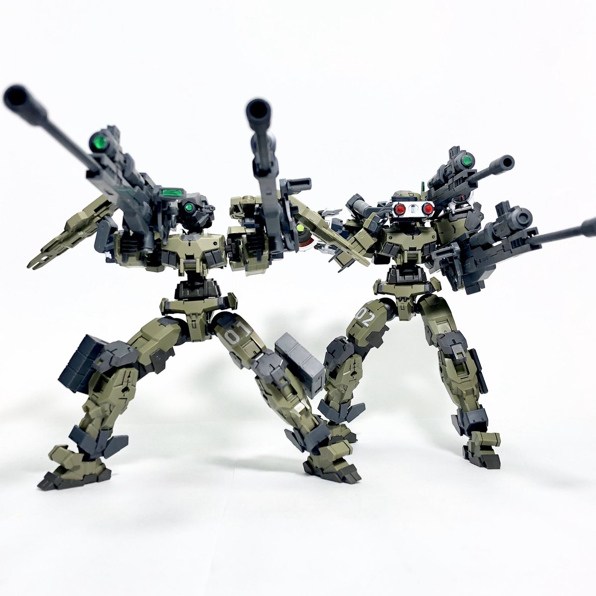 せーだい チームスナイパーズ フルバースト スナイプ 激しい戦闘が続く密林戦 倒れた仲間たちの狙撃銃を使って複数精密狙撃を行うスナイパーズ ホークアイ イーグルアイの照準センサーに捉えられた敵に もはや逃げ場は無い お前ら残らずブチ抜い
